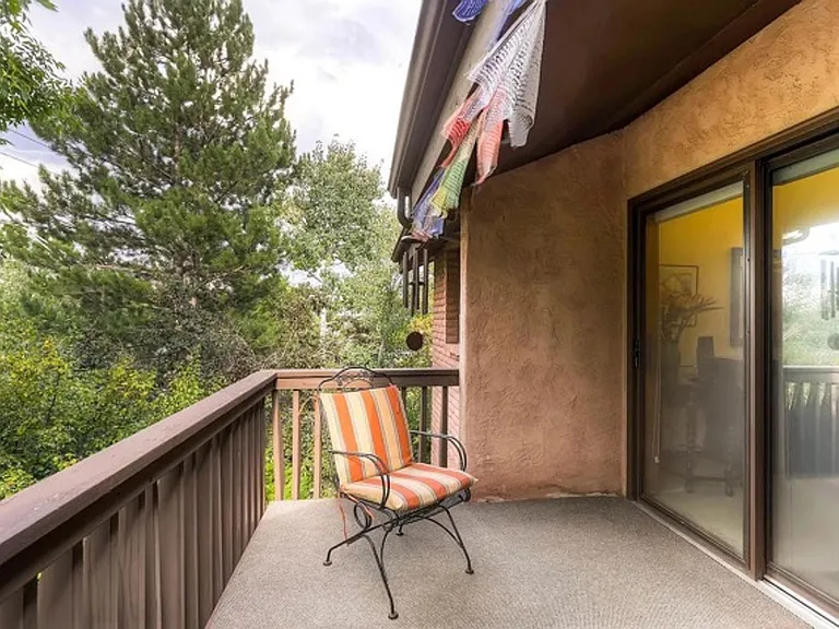 4415 Laguna Pl — Photo 24