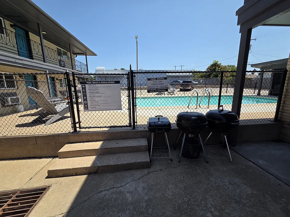 Malibu Apartments