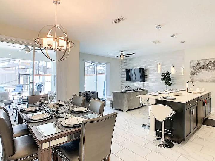 4 bed, 1914 sqft, $2,750 — Photo 4