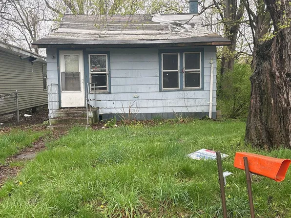 282 Chestnut St, Benton Harbor, MI 49022