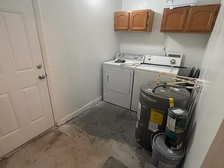2317 W Chestnut St — Photo 14