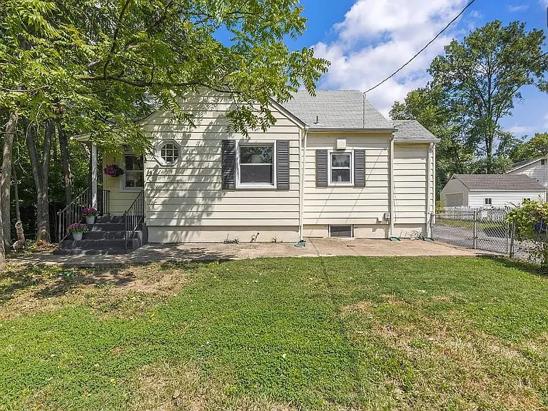 4808 Delaware St — Photo 2