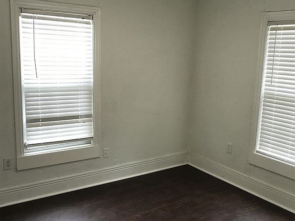 4th image of 3538 Burton Ave #1