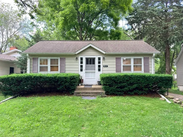 1025 Kendall St, Geneva, IL 60134