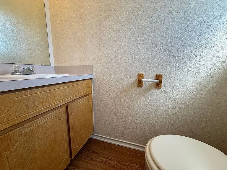 4504 Alan Kent Dr — Photo 8