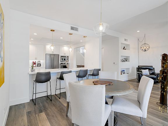 3rd image of 20802 Grayhawk Dr #1090