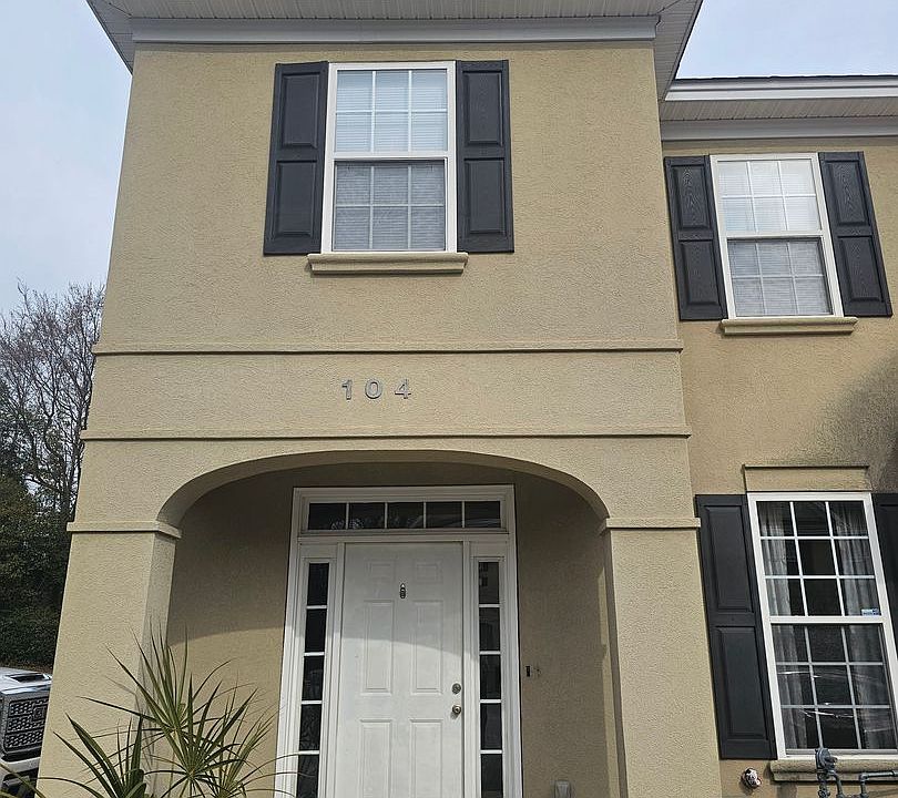 1st image of 104 Tuscany Ct