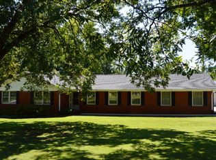 105 Hampton Rd, Greenwood, SC 29649