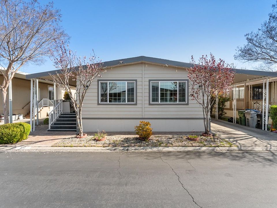 1st image of 512 Chateau La Salle Dr Unit 512