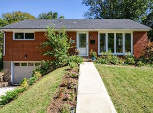220 Fox Chapel Rd, Pittsburgh, PA 15238