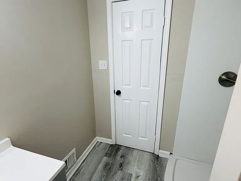 1763 San Gabriel Ave — Photo 7