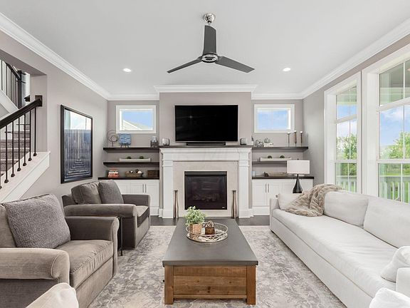 4th image of 10807 Honeysuckle Way