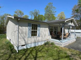 5841 S Wild Woodlawn Dr, Paoli, IN 47454