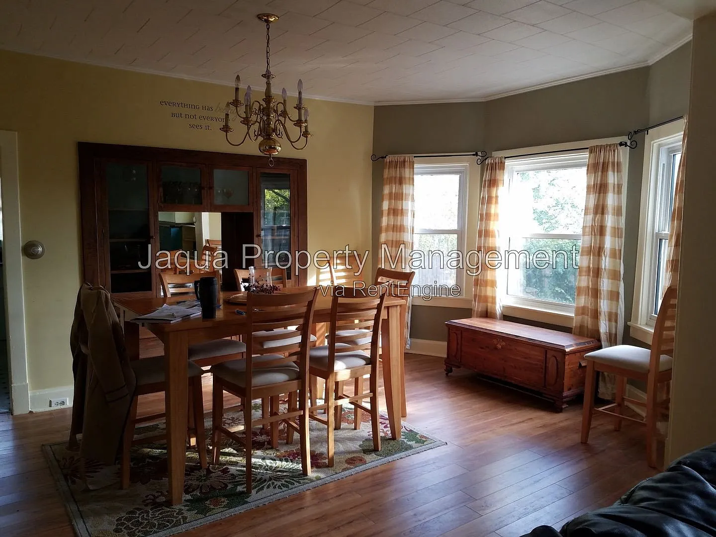 2 bed, 1.0 bath, 900 sqft, $1,800 — Photo 2