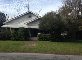 415 Clinton St, Waycross, GA 31503