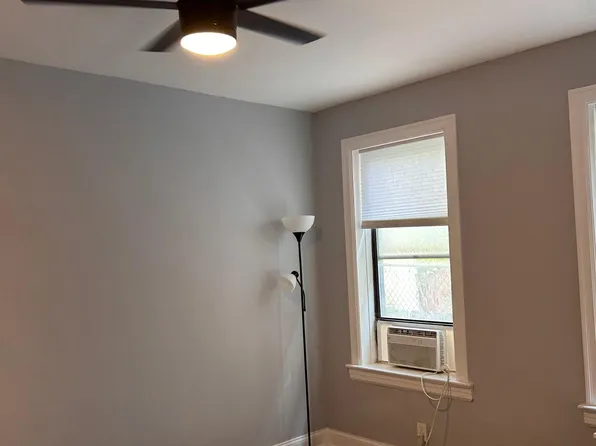118 Corbin Ave, Jersey City, NJ