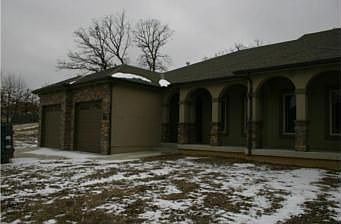 1st image of 2406 NW Ashurst Dr