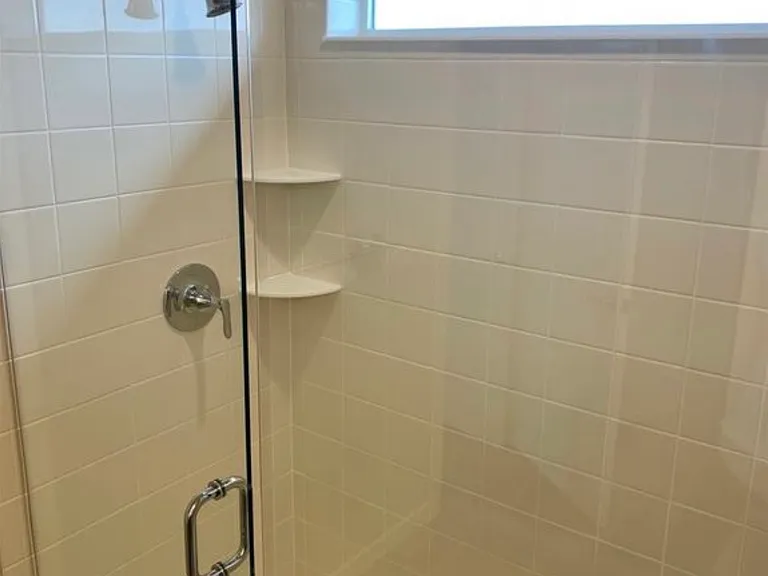 9740 Clermont Ln — Photo 2