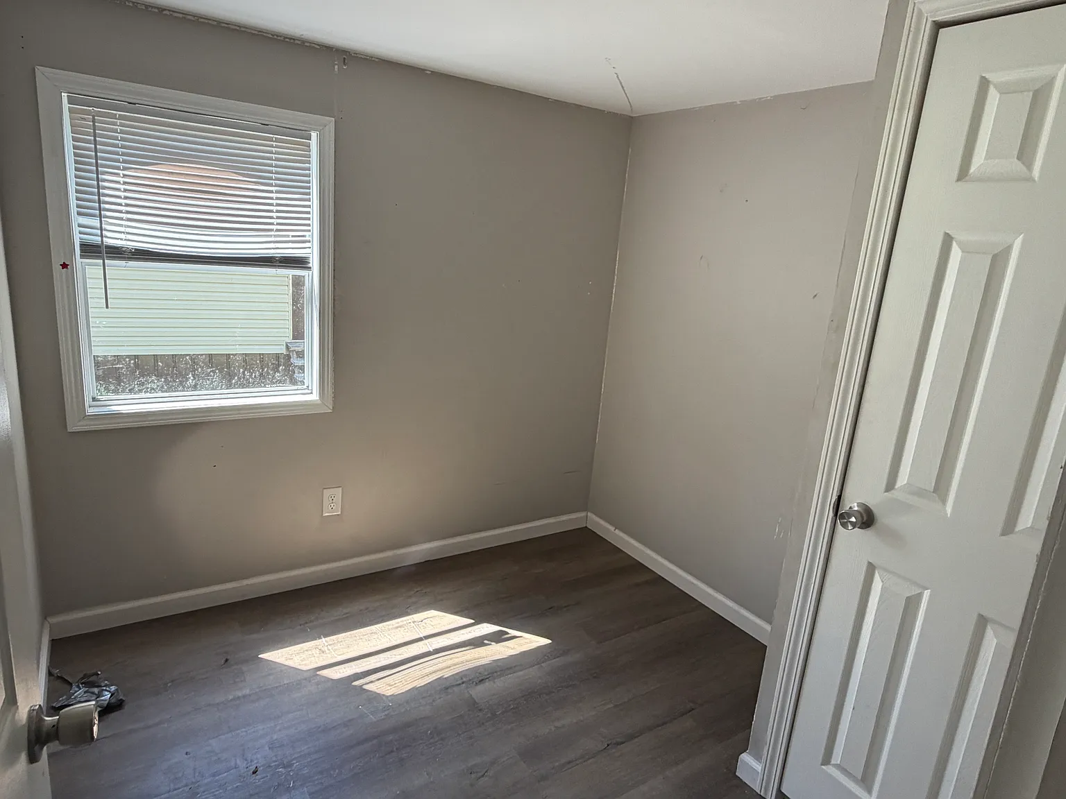 2 bed, 400 sqft, $850 — Photo 3