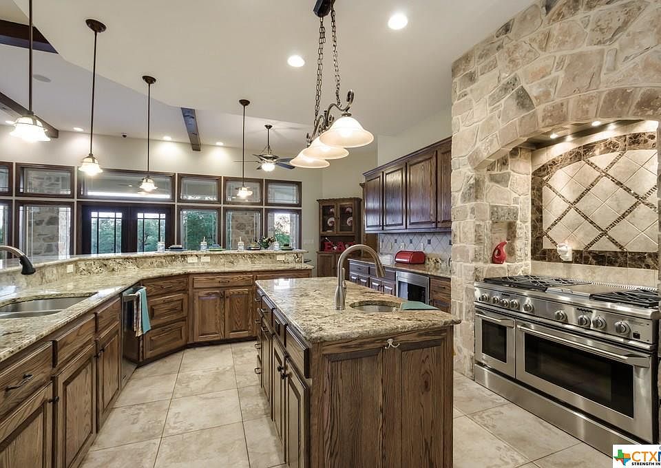 199 Fossil Hills Loop, Spring Branch, TX 78070 | Zillow