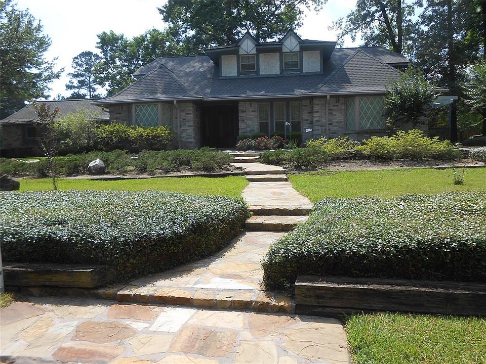 1st image of 16519 E Kingscoate Dr