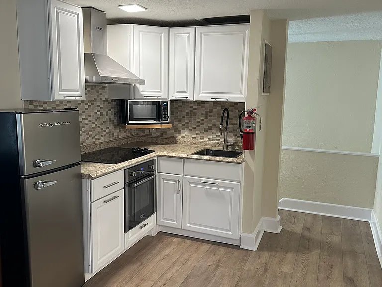 848 Riverside Ave — Photo 4