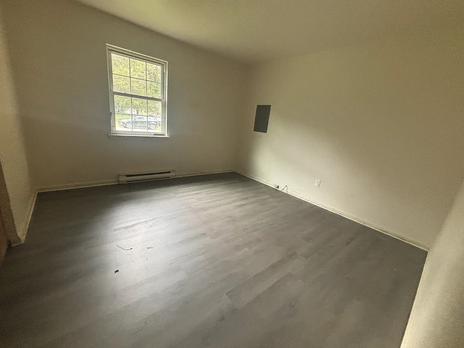 2 bed, 728 sqft, $1,200 — Photo 2