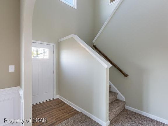4th image of 227 High Leaf Dr