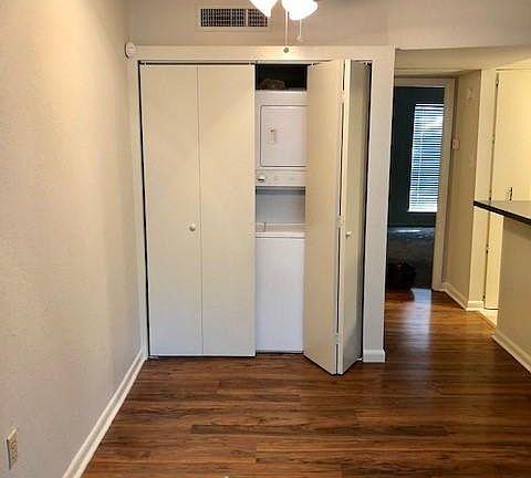 3rd image of 6753 Quail Hollow Ct APT 3