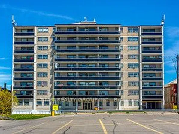 212 Brock St #903, Peterborough, ON K9H 2P5