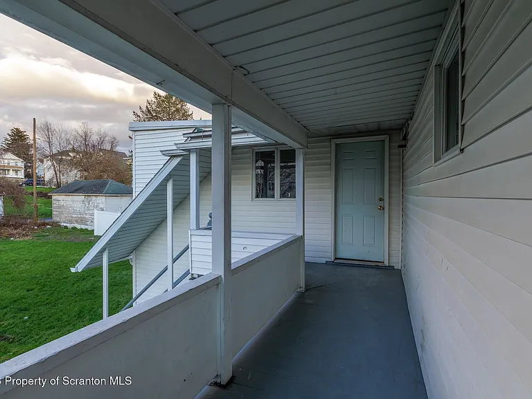 623 E Elm St #3 — Photo 15