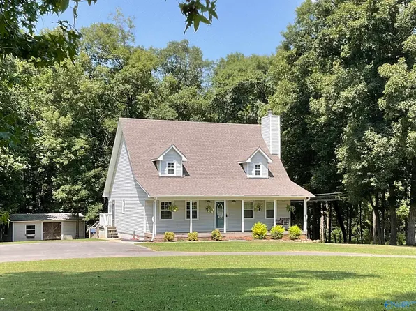 1321 Saylor Cir, Arab, AL 35016