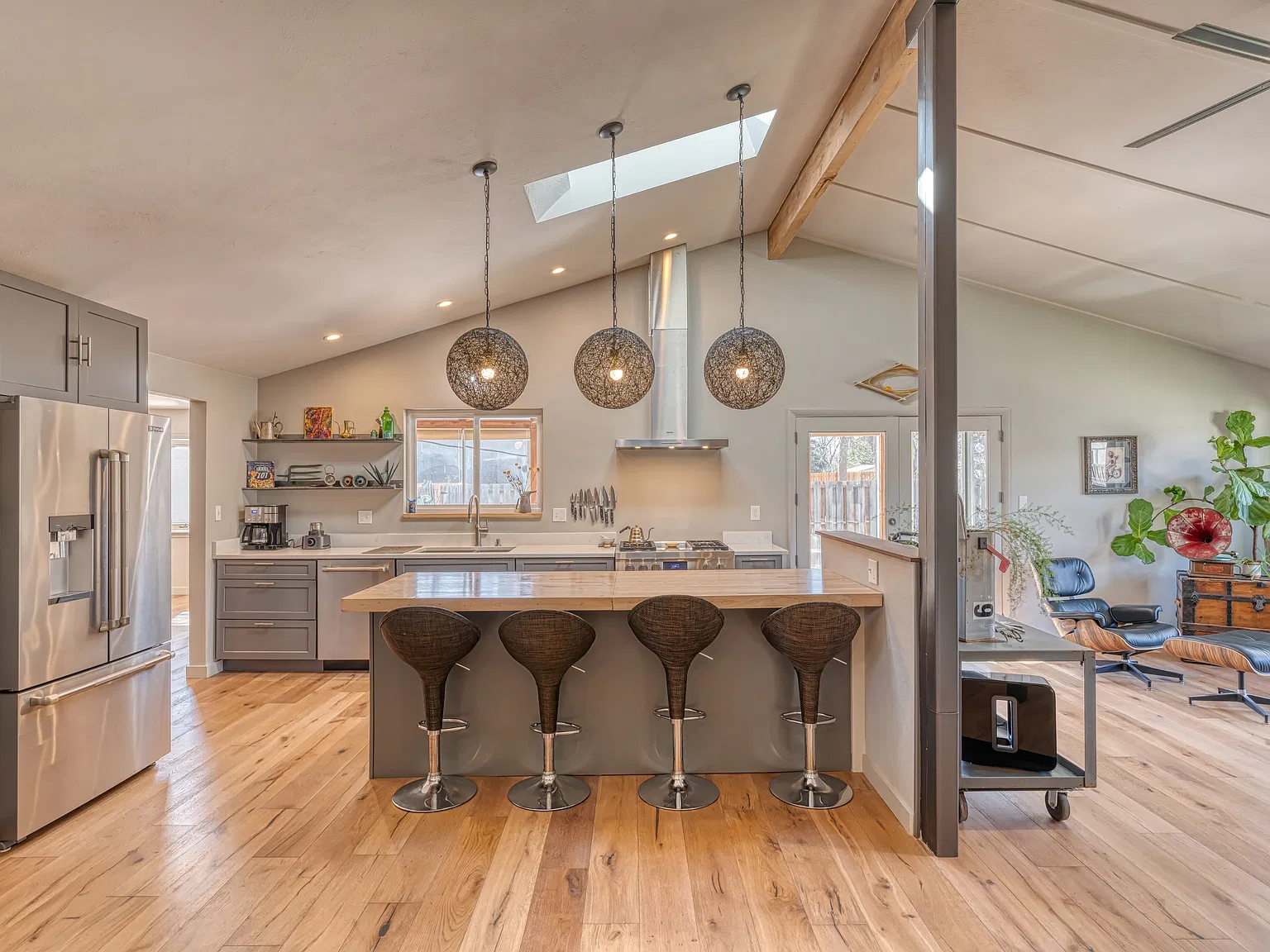 Comanche Dr, Boulder — Photo 1