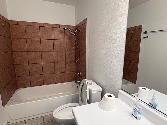 4th image of 1470 Rizal Ct