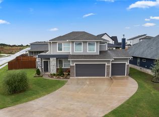 2101 Santa Monica St, Edmond, OK 73034