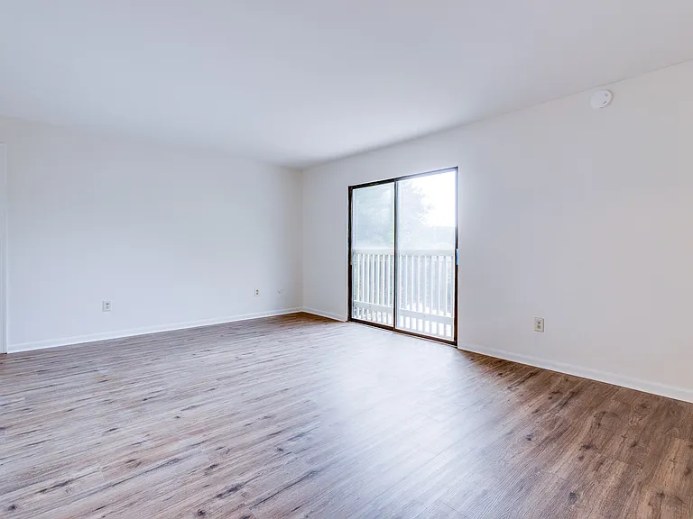 160 Glenn St #306 — Photo 10
