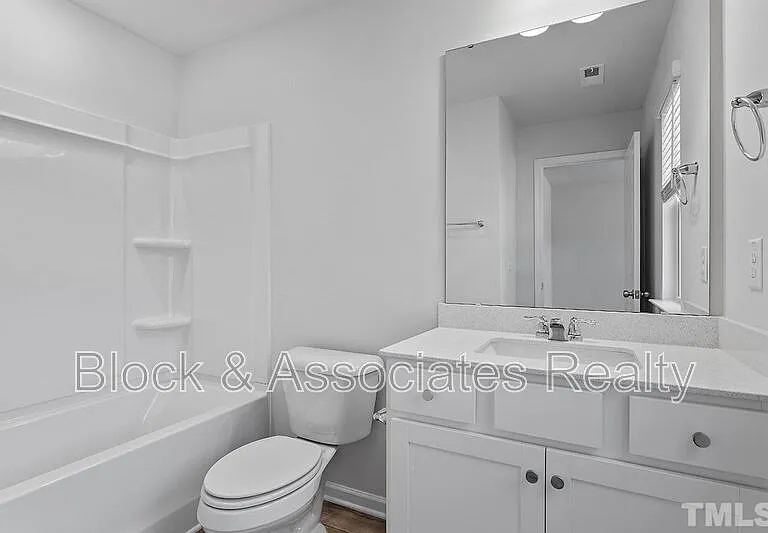 111 Umbrella Way — Photo 23