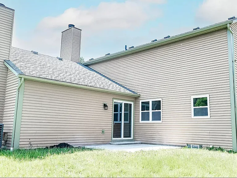 1560 Waterstone Ct — Photo 16