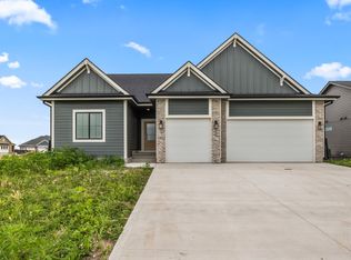 2805 NW 28th St, Ankeny, IA 50023