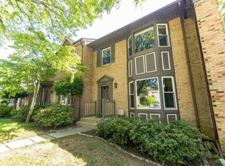 4533 Sawgrass Ct, Alexandria, VA 22312