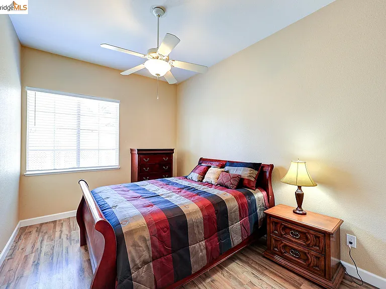 4050 Pier Point — Photo 33