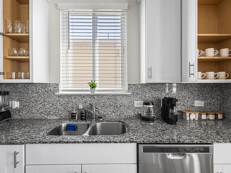 Hobby Wind Ridge Dr — Photo 14