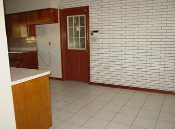 4th image of 5511 S 36th Ave