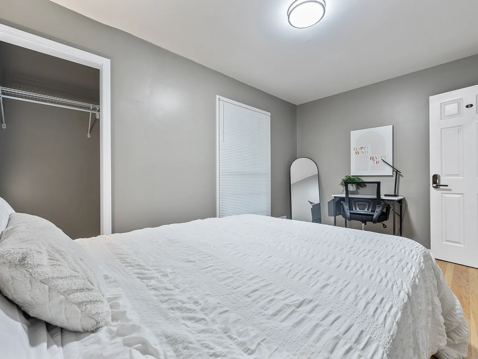352 Harris Manor Dr SW — Photo 4