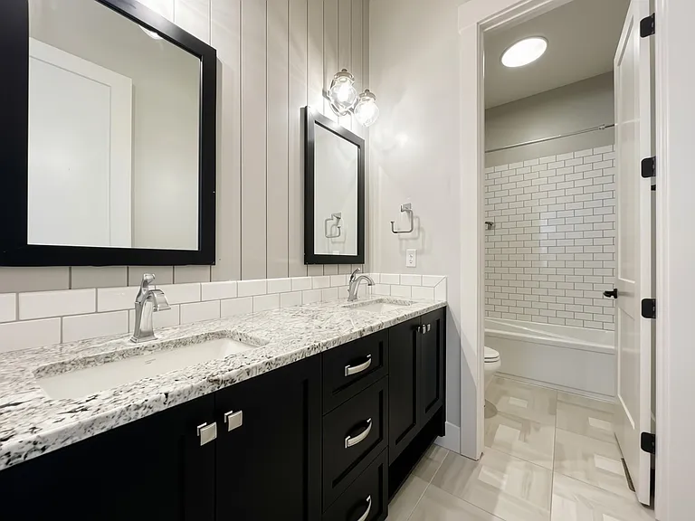 5561 E Hootowl Dr — Photo 14