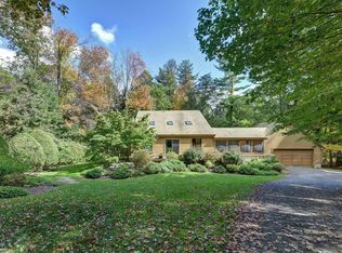 10 Lake View Rd, Great Barrington, MA 01230