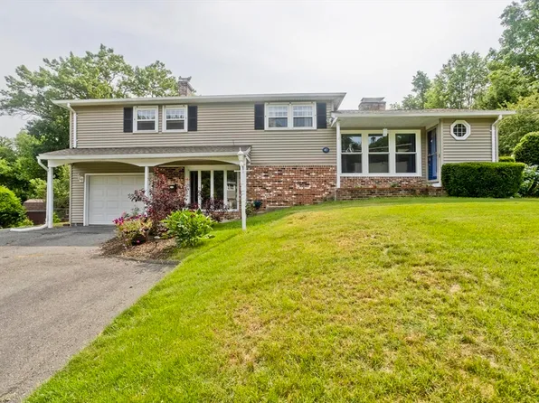 48 Hillside Ave, South Hadley, MA 01075