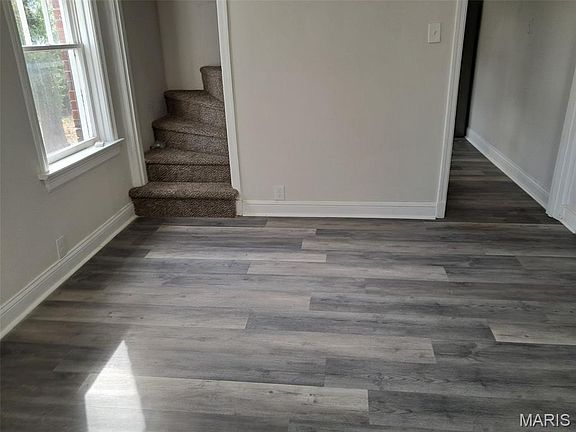 5th image of 7030 Lena Ave