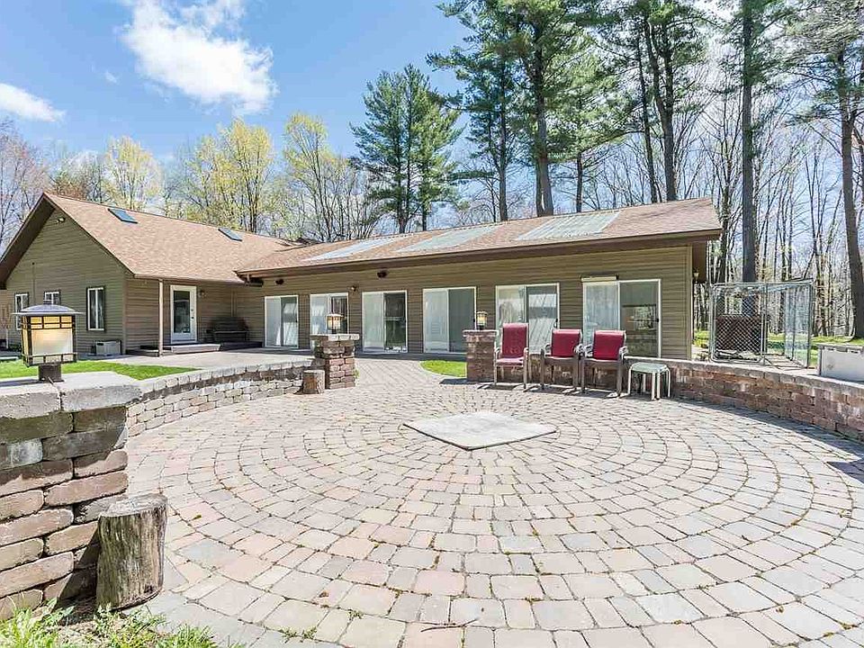 Welcome to E9155 Ebony Rose Ln