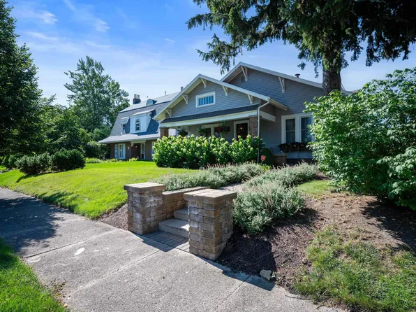 907 E Washington St, Muncie, IN 47305